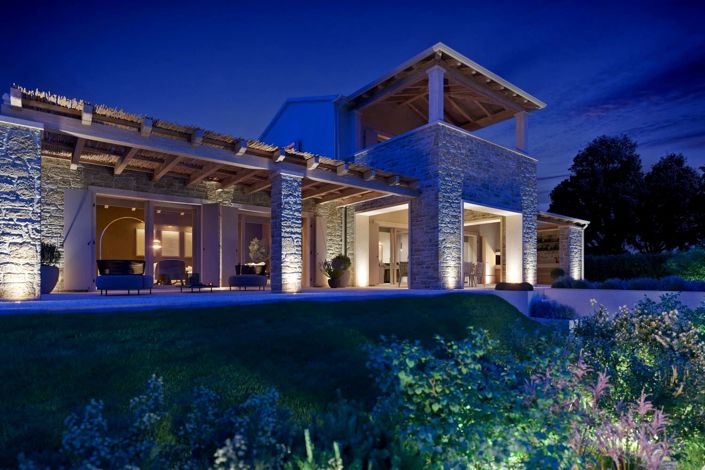 Image No.23-4 Bed Property for sale