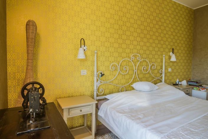 Image No.17-5 Bed Property for sale