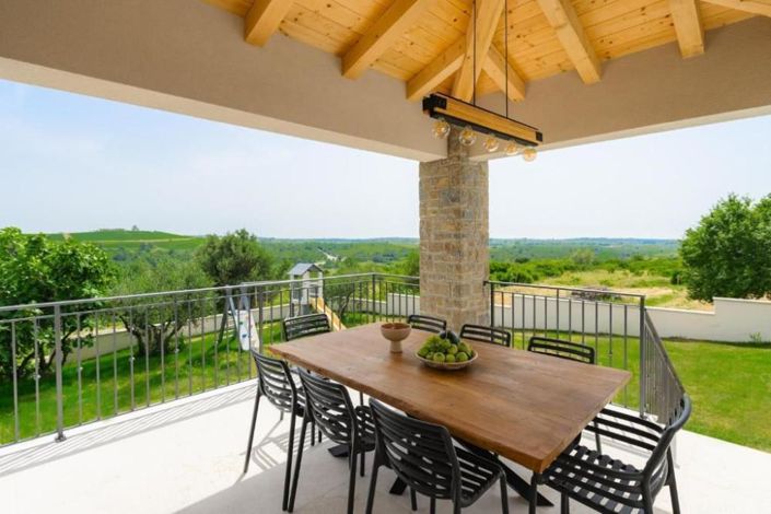 Image No.16-4 Bed Property for sale