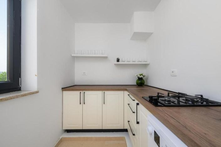 Image No.25-4 Bed Property for sale