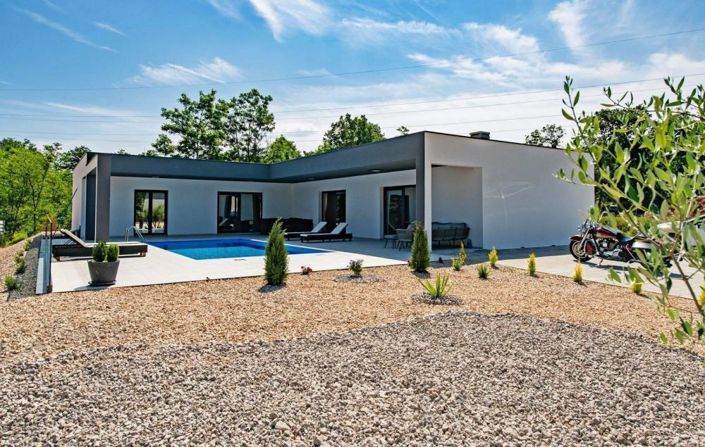 Image No.1-Propriété de 3 chambres à vendre à Labin