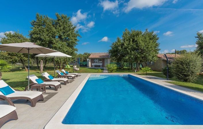 Image No.9-2 Bed Property for sale