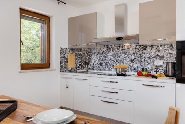 Image No.20-3 Bed Property for sale