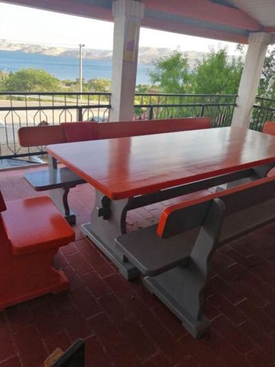 Image No.17-10 Bed Property for sale