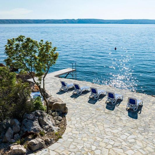 Image No.21-10 Bed Property for sale