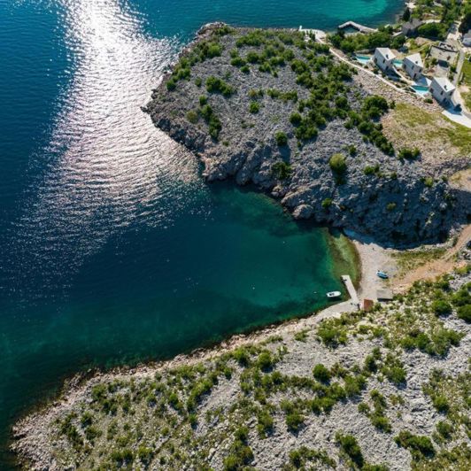 Image No.22-10 Bed Property for sale