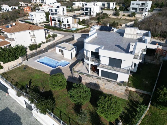 Image No.5-Propriété de 10 chambres à vendre à Primorje-Gorski Kotar