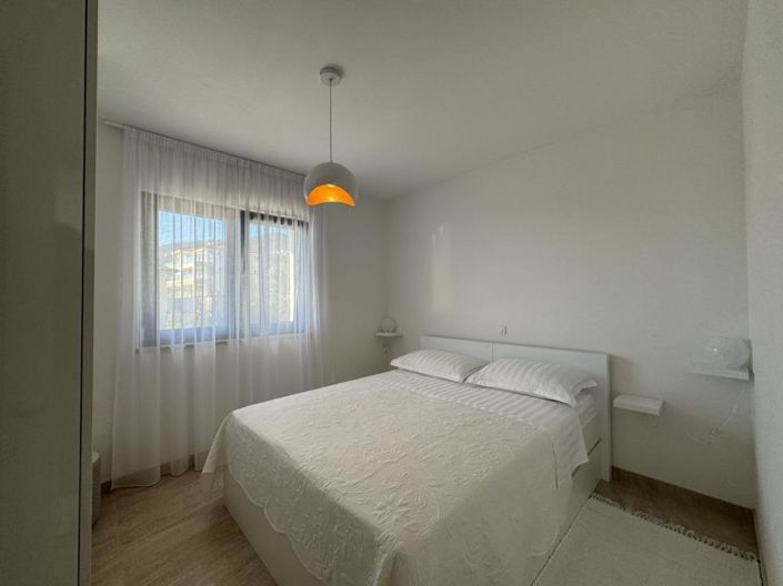 Image No.11-4 Bed Property for sale