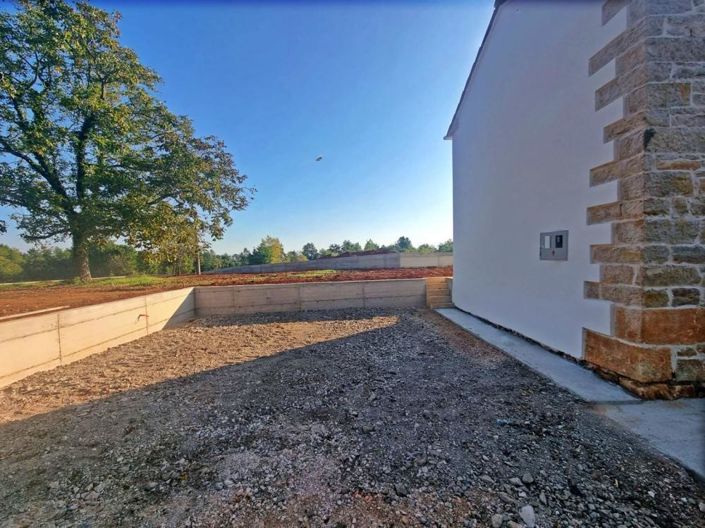 Image No.11-4 Bed Property for sale