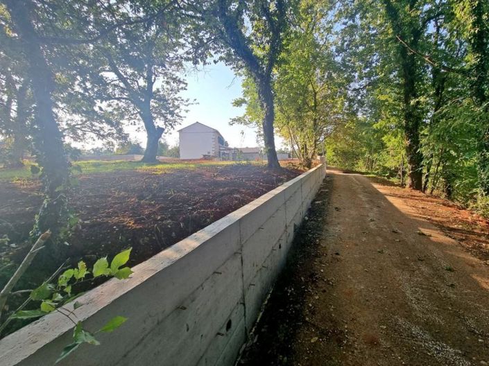 Image No.16-4 Bed Property for sale