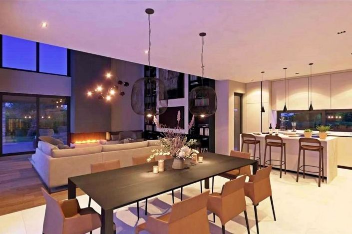 Image No.13-4 Bed Property for sale