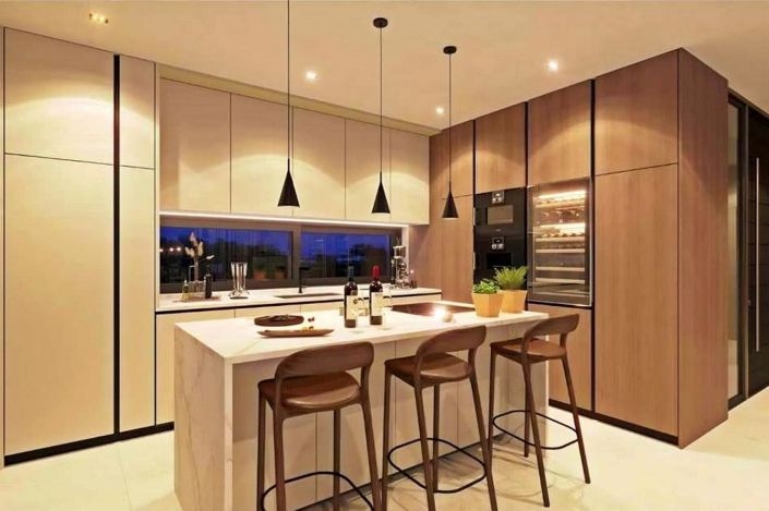 Image No.14-4 Bed Property for sale