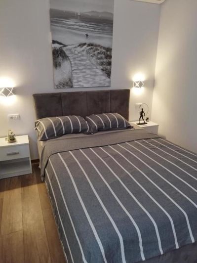 Image No.22-3 Bed Property for sale