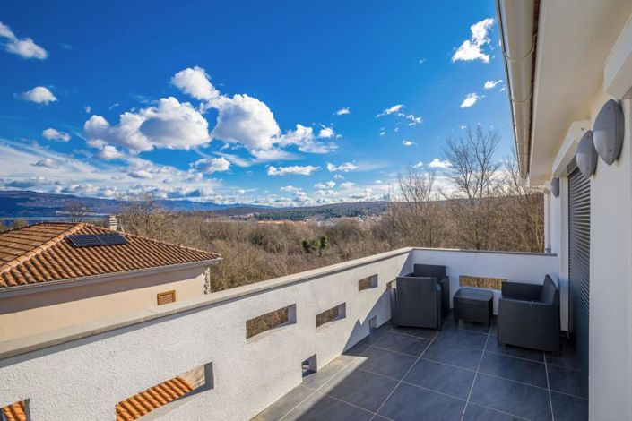 Image No.4-7 Bed Property for sale