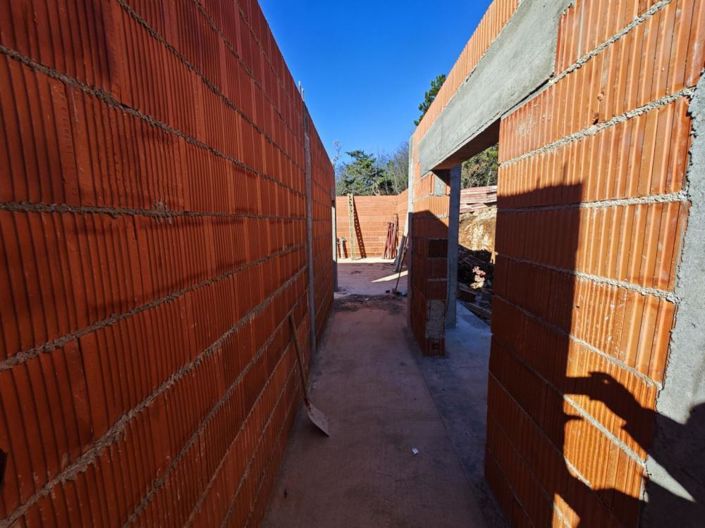 Image No.16-3 Bed Property for sale