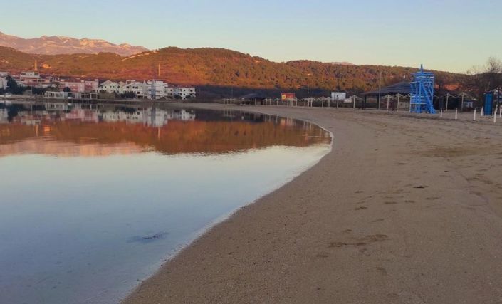 Image No.6-3 Bed Property for sale