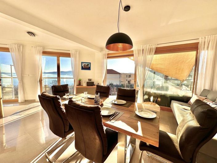 Image No.20-3 Bed Property for sale