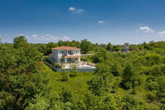 Image No.1-Propriété de 4 chambres à vendre à Porec