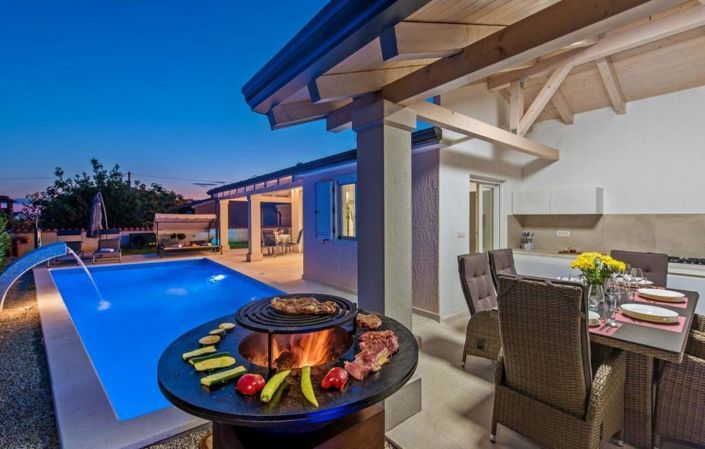 Image No.6-3 Bed Property for sale