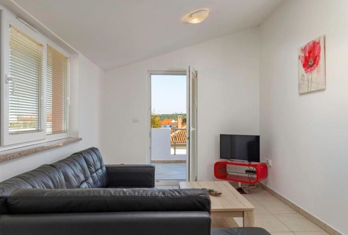 Image No.13-11 Bed Property for sale