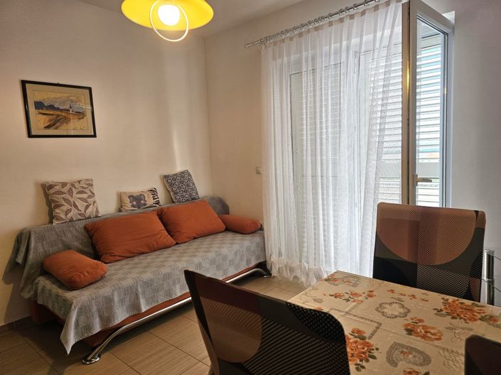 Image No.22-9 Bed Property for sale