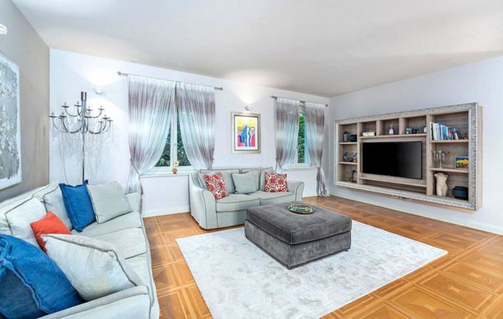 Image No.14-4 Bed Property for sale