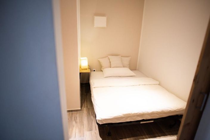 Image No.11-10 Bed Property for sale