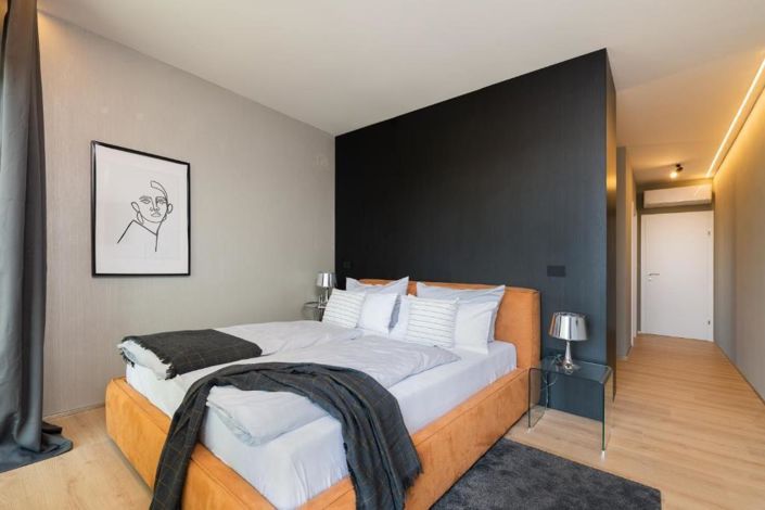 Image No.14-3 Bed Property for sale