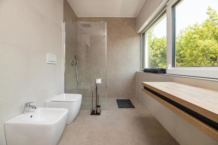 Image No.21-3 Bed Property for sale