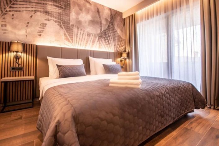 Image No.22-4 Bed Property for sale