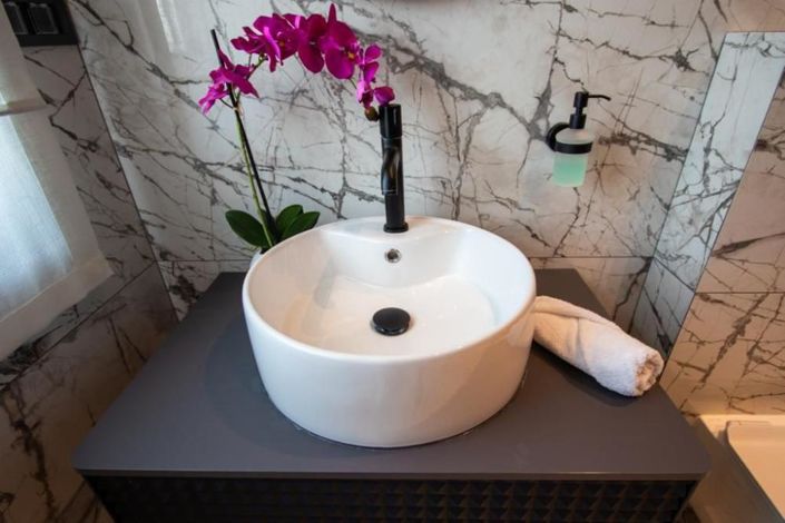 Image No.23-4 Bed Property for sale