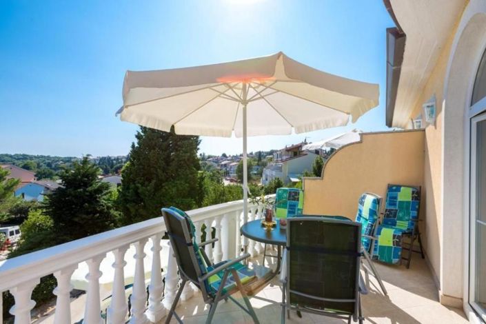 Image No.3-4 Bed Property for sale