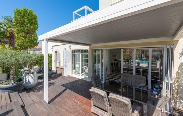 Image No.19-6 Bed Property for sale