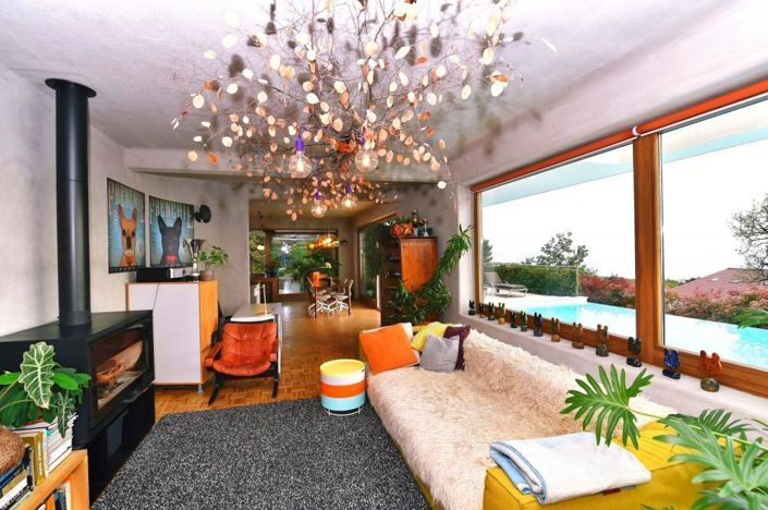 Image No.9-2 Bed Property for sale