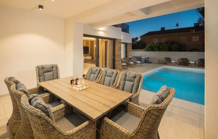 Image No.17-Propriété de 4 chambres à vendre à Umag