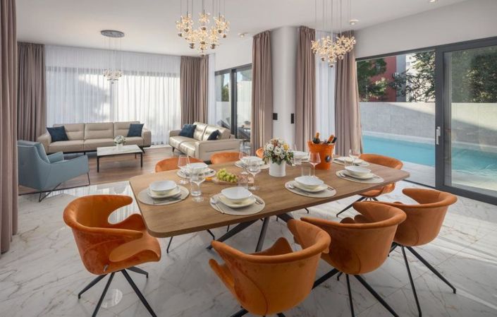 Image No.7-Propriété de 4 chambres à vendre à Umag