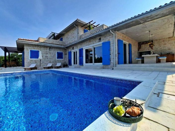 Image No.1-3 Bed Property for sale