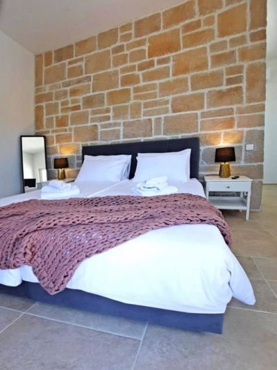 Image No.9-3 Bed Property for sale