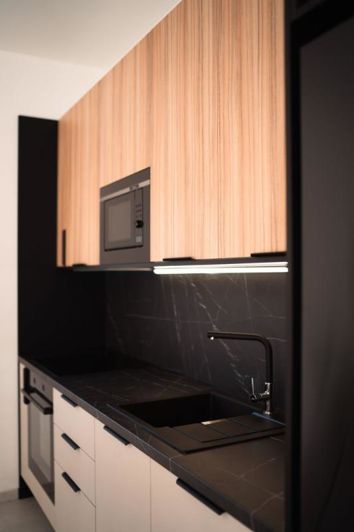 Image No.11-3 Bed Property for sale