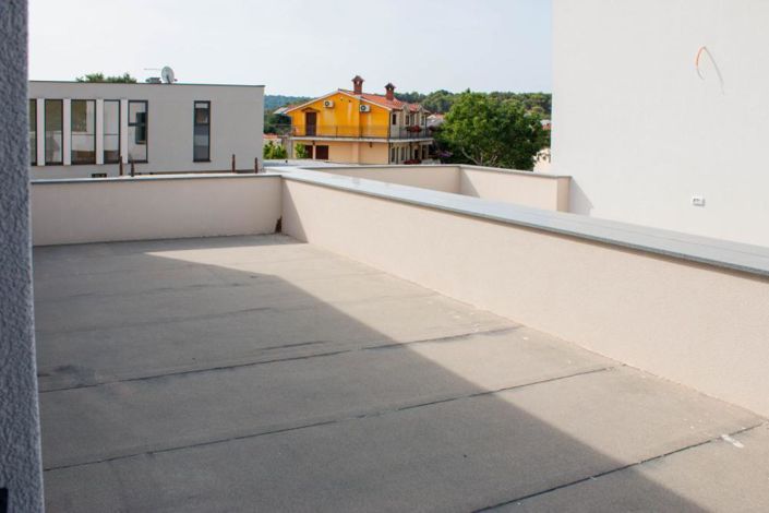 Image No.25-3 Bed Property for sale