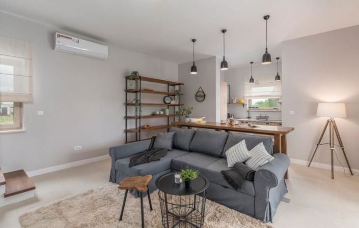 Image No.12-3 Bed Property for sale