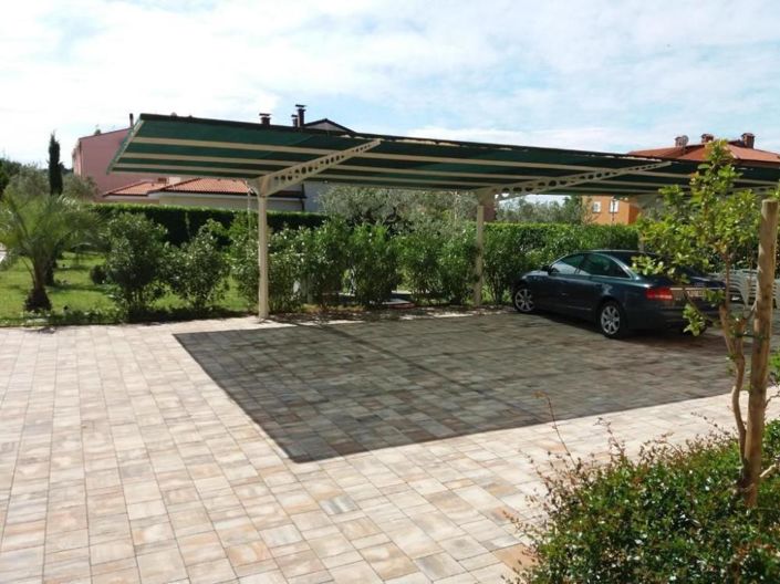 Image No.12-11 Bed Property for sale