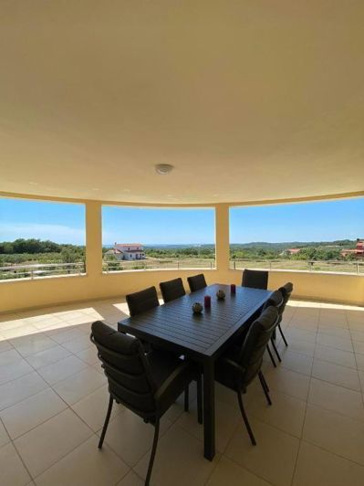 Image No.15-11 Bed Property for sale