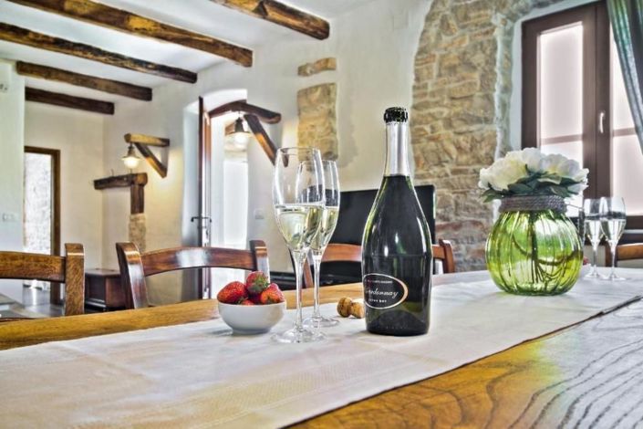 Image No.9-Propriété de 4 chambres à vendre à Umag