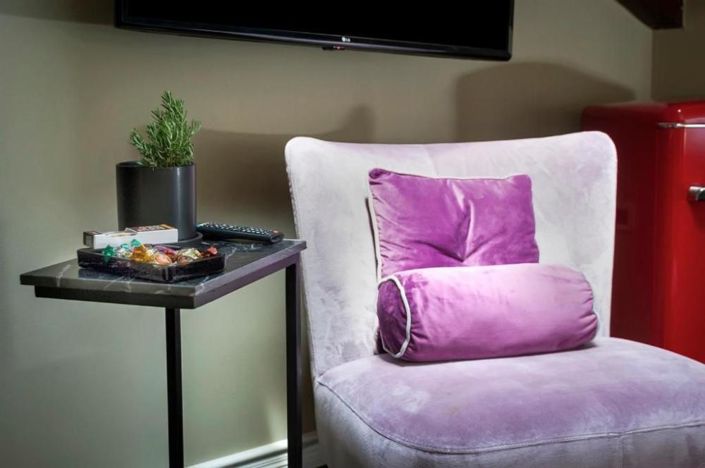 Image No.24-5 Bed Property for sale