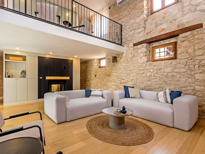 Image No.7-5 Bed Property for sale