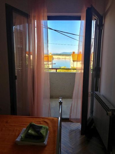 Image No.6-5 Bed Property for sale