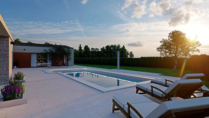 Image No.3-3 Bed Property for sale