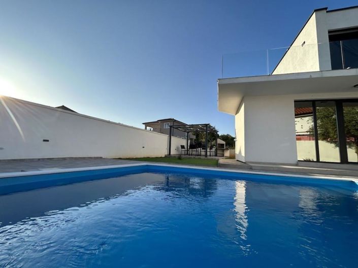 Image No.2-Propriété de 4 chambres à vendre à Croatie