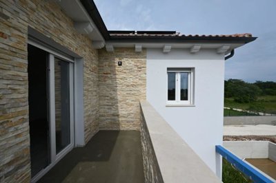 108083-476570
